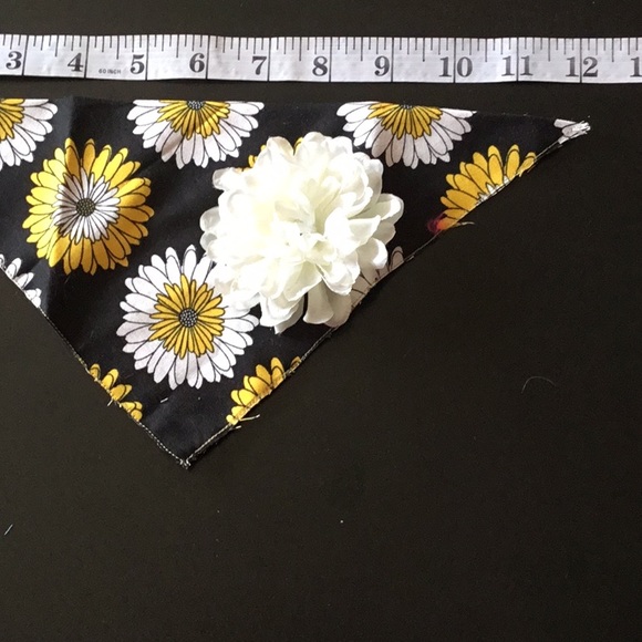Flower print dog bandannas - Picture 4 of 5